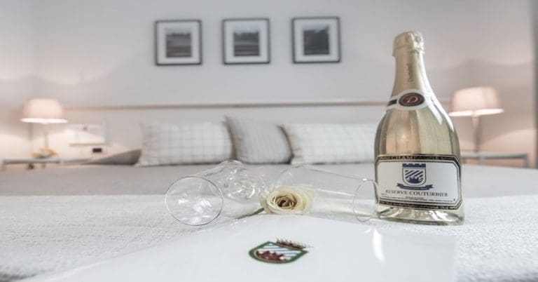 Castelconturbia_bed champagne 2-1_web